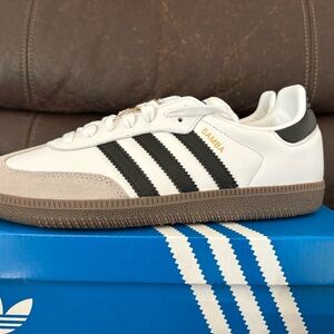 Adidas Samba OG White with Black Accents brand new in box. 5.5 men’s or 6.5 w
